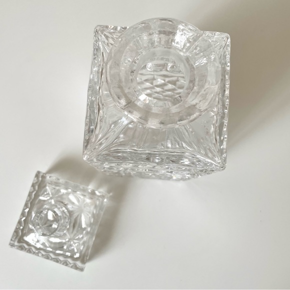 Vintage GDR Heavy Crystal Whisky Decanter Lausitzer Glas Karaffe, 9” - Picture 5 of 7